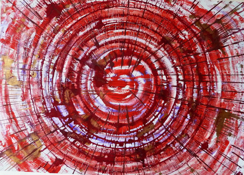 Vortice astratto in smalti su tela: cerchi rossi concentrici, segni radiali e colature che esaltano la potenza ed espandono l’energia nello spazio.